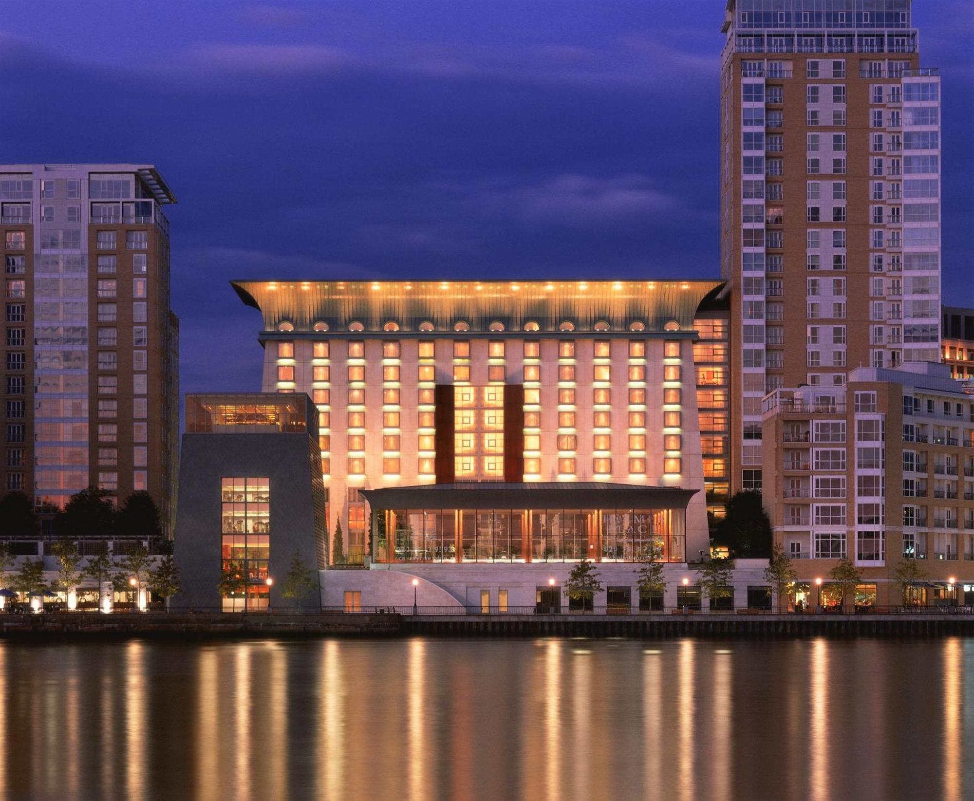 Canary Riverside Plaza Hotel London Eksteriør billede The InterContinental London O2